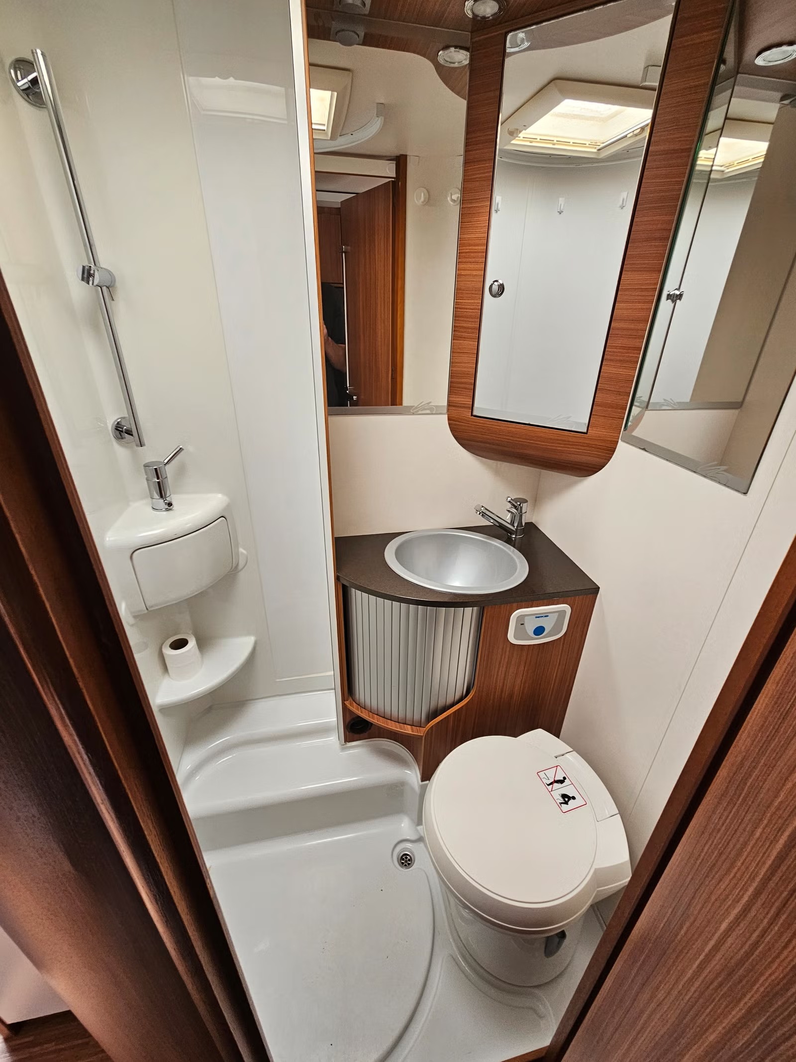 ADRIA MATRIX 680SP - Image 15