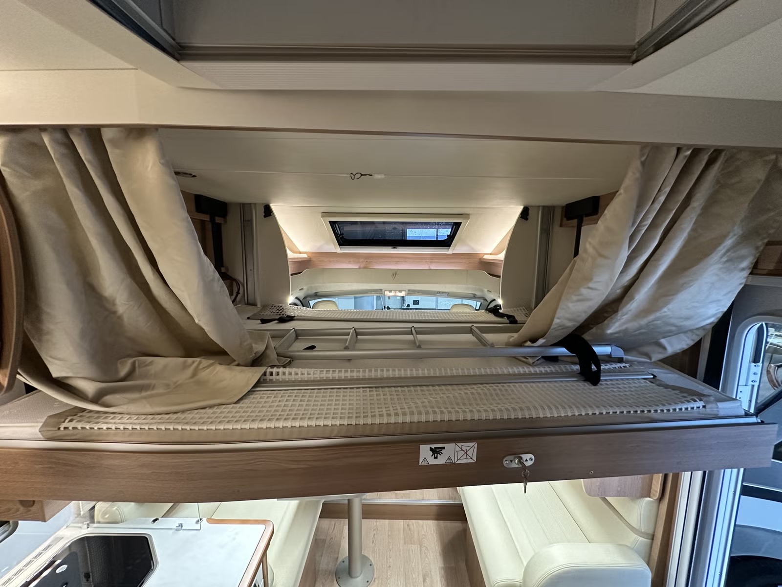 RAPIDO 696 F PREMIUM EDITION - Image 16