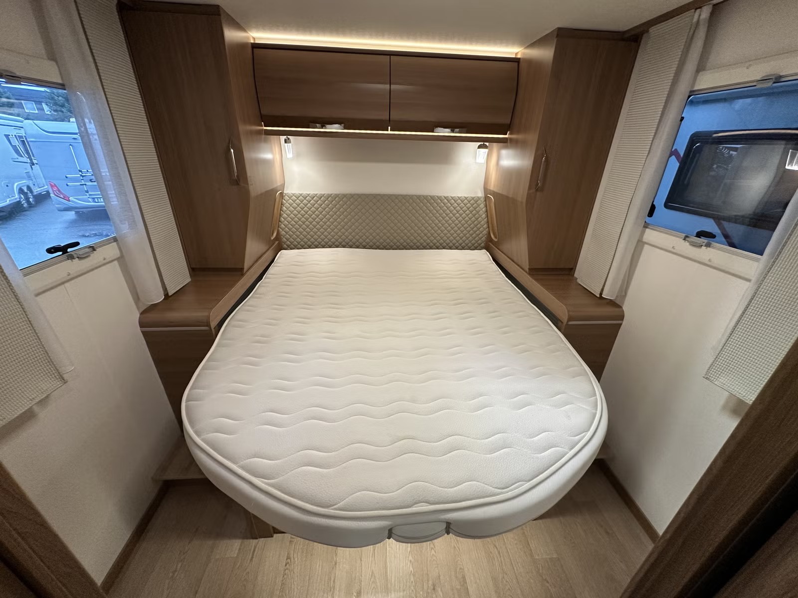 RAPIDO 696 F PREMIUM EDITION - Image 17