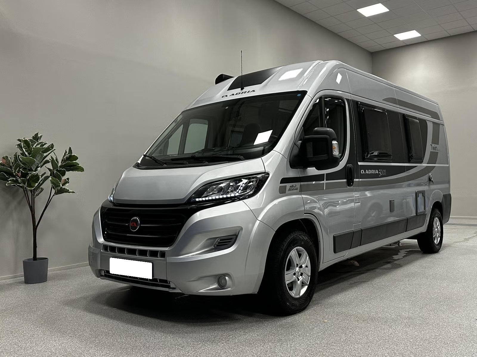 ADRIA TWIN 600 SPT