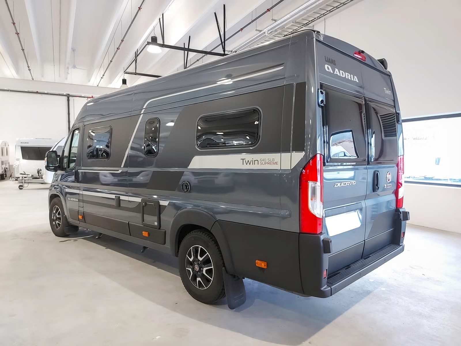 ADRIA TWIN 640 SLB SUPREME - Image 3
