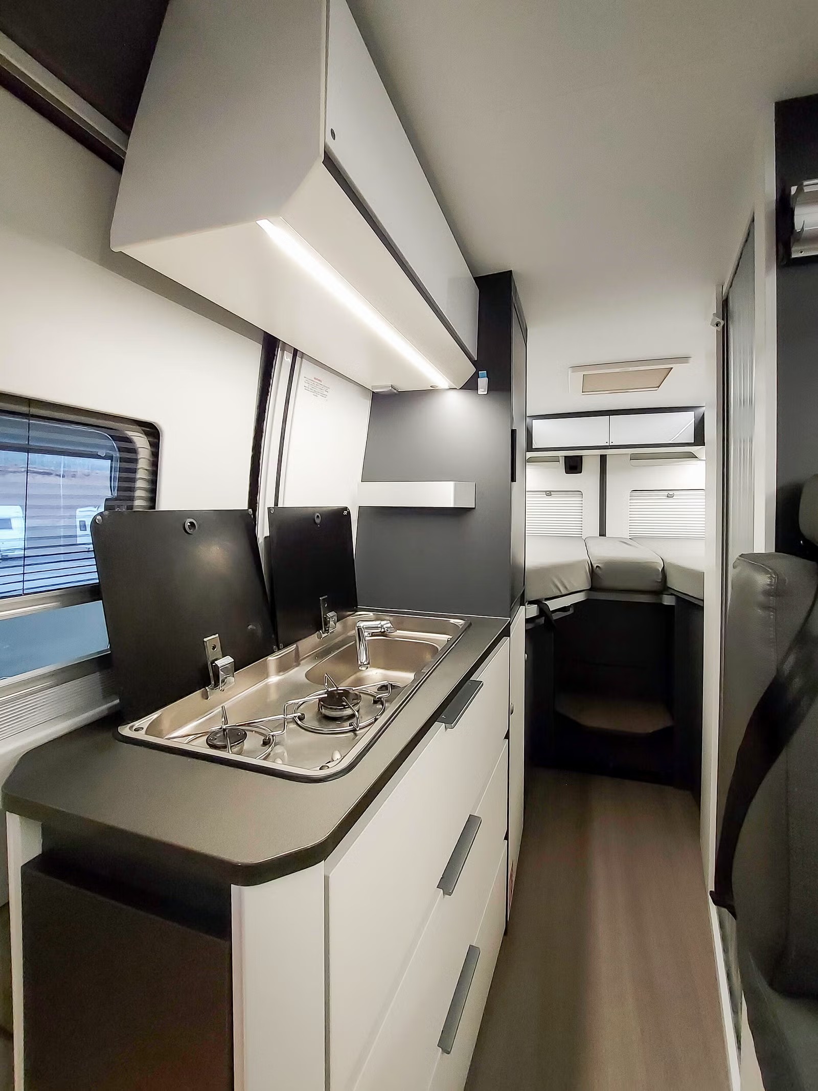 ADRIA TWIN 640 SLB SUPREME - Image 8