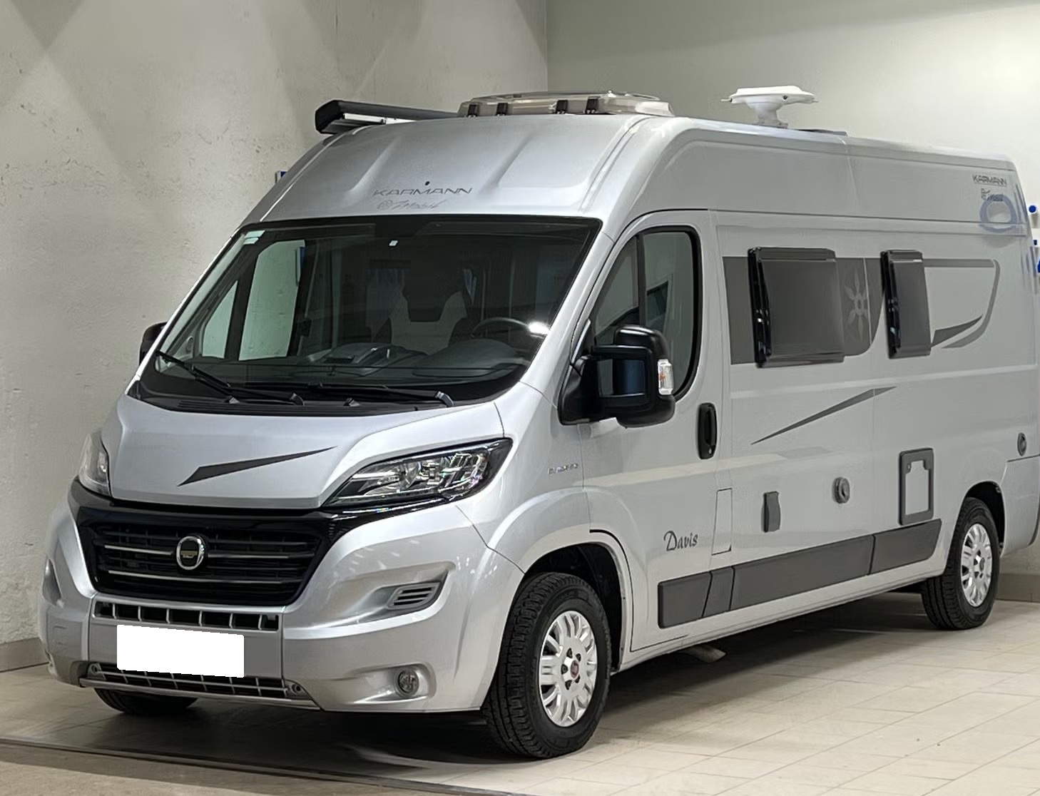 KARMANN MOBIL DAVIS 590 VIVA - 04 COUCHAGES