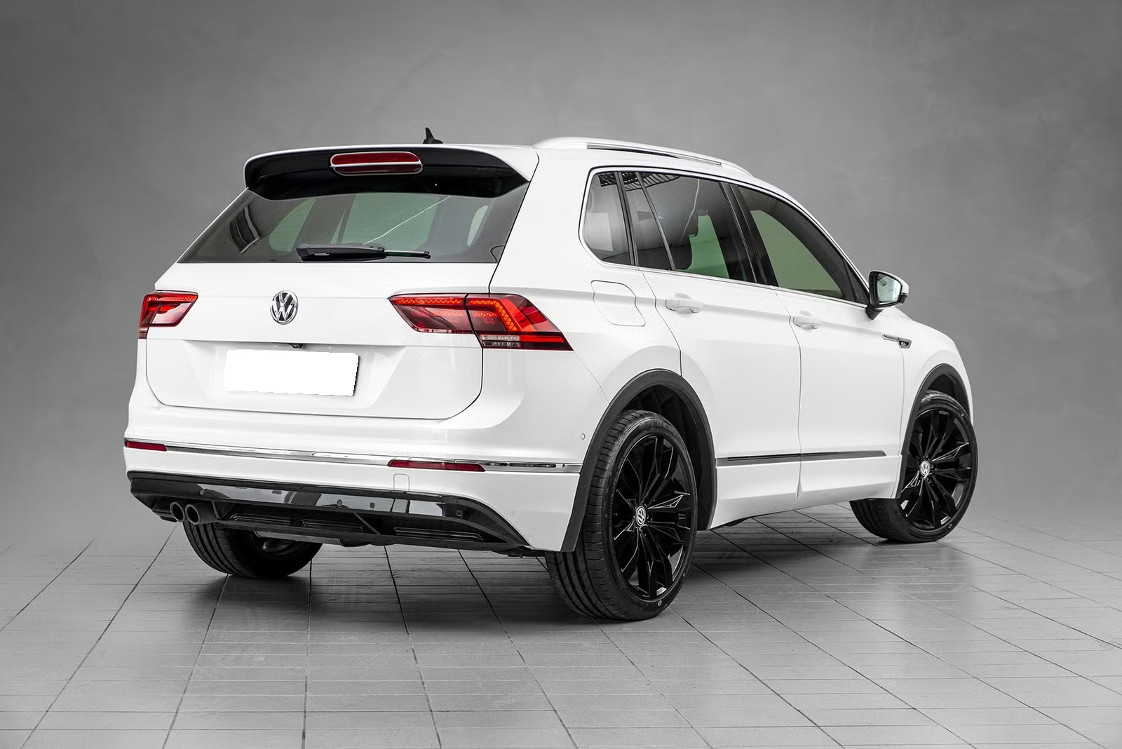 VOLKSWAGEN TIGUAN II 2.0 TDI 150 4MOTION R LINE DSG7 - Image 3