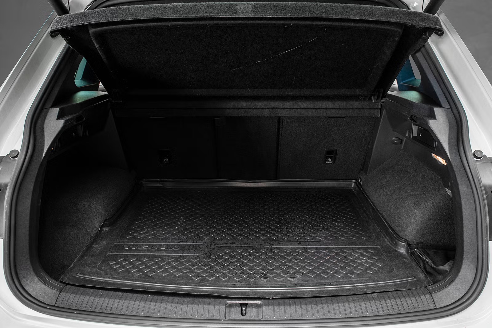 VOLKSWAGEN TIGUAN II 2.0 TDI 150 4MOTION R LINE DSG7 - Image 6