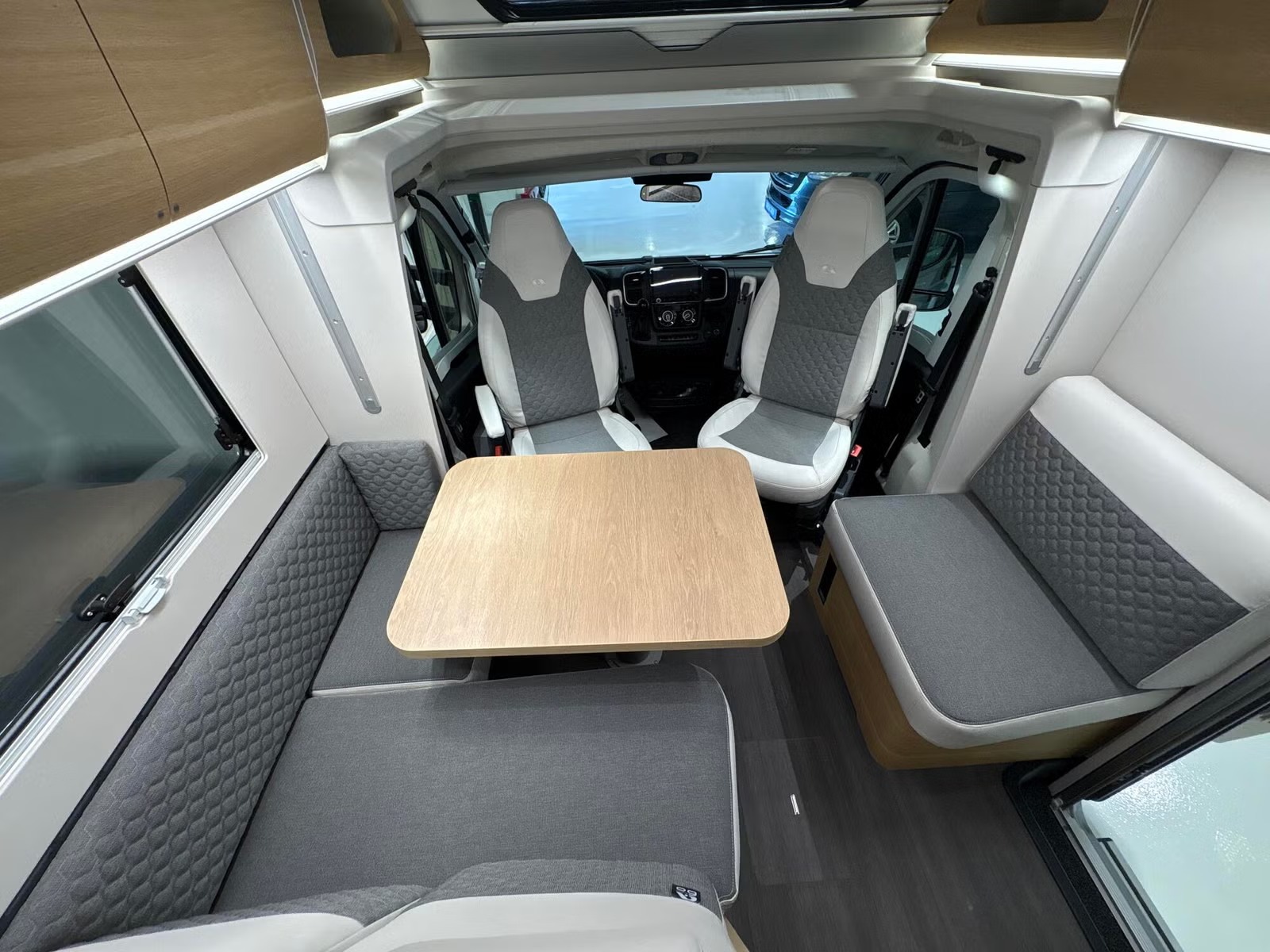 ADRIA MATRIX 670SL 60Y - Image 11
