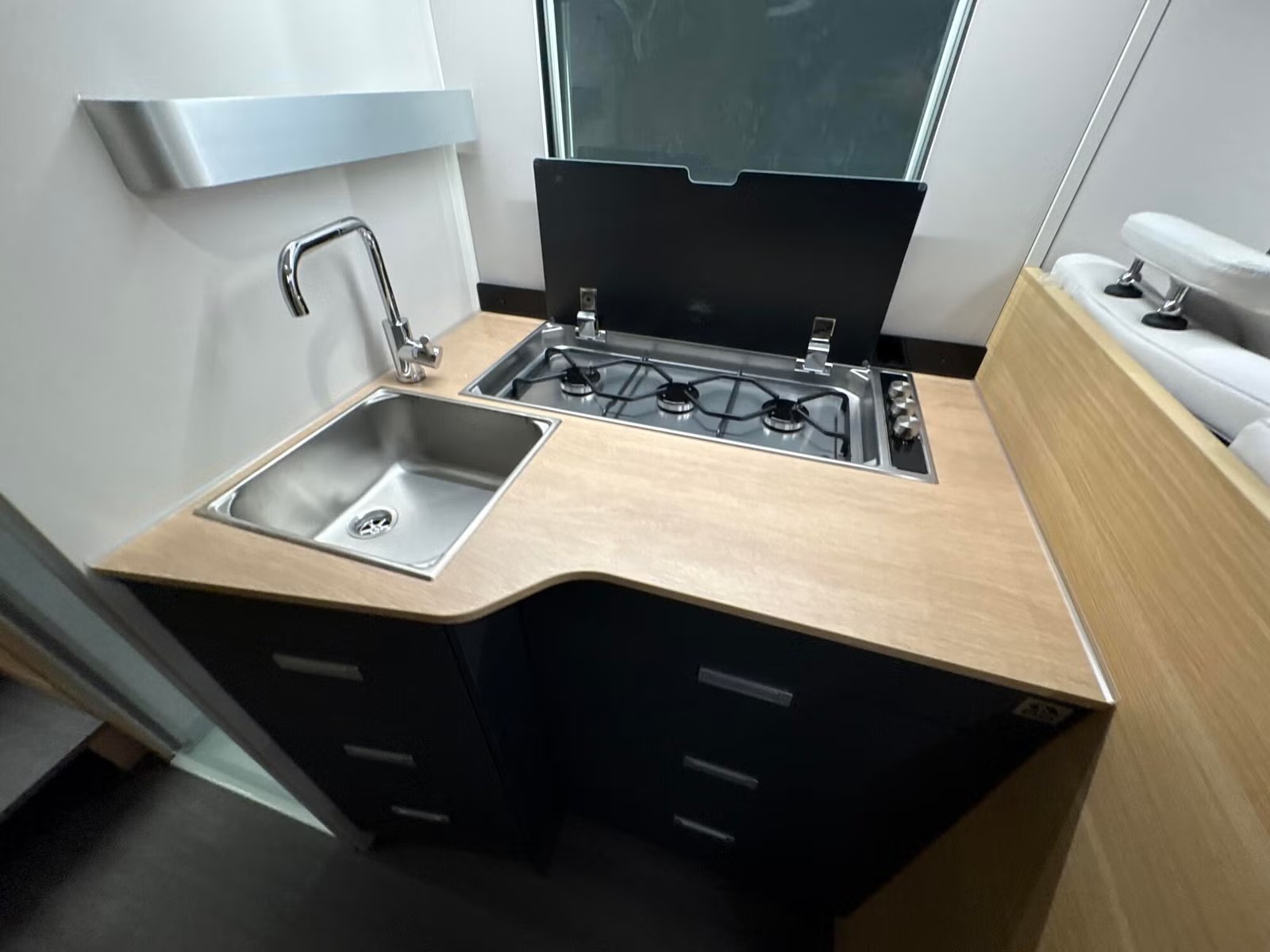 ADRIA MATRIX 670SL 60Y - Image 14