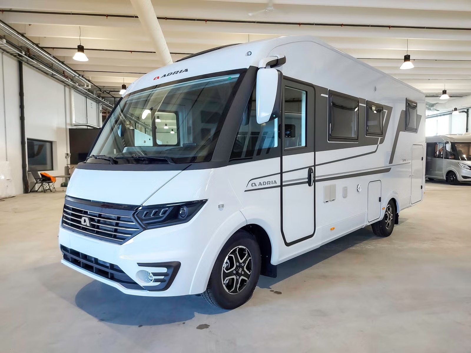 ADRIA SONIC 700 SL - Image 4