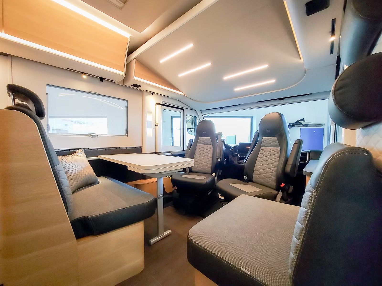 ADRIA SONIC 700 SL - Image 12