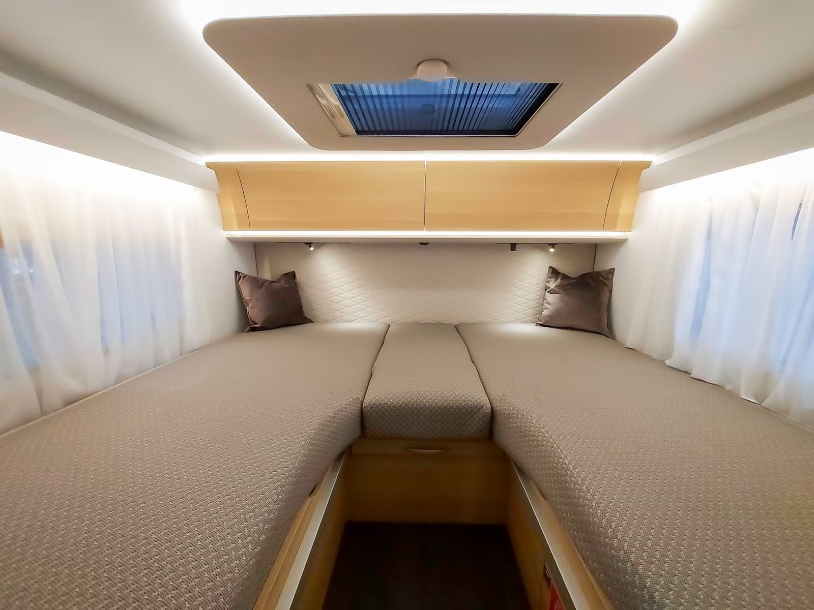 ADRIA SONIC 700 SL - Image 19