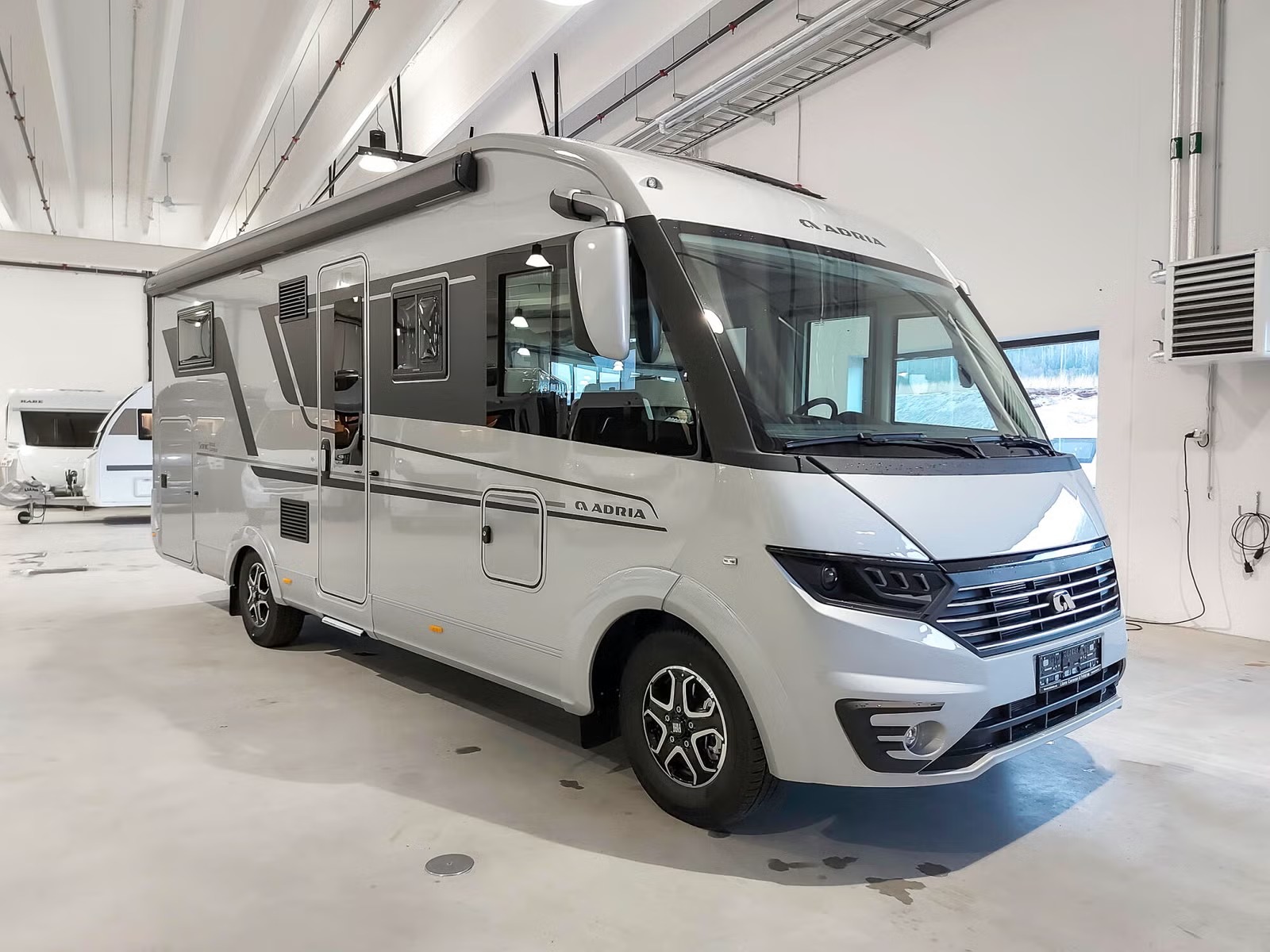 ADRIA SONIC SUPREME 700 DC
