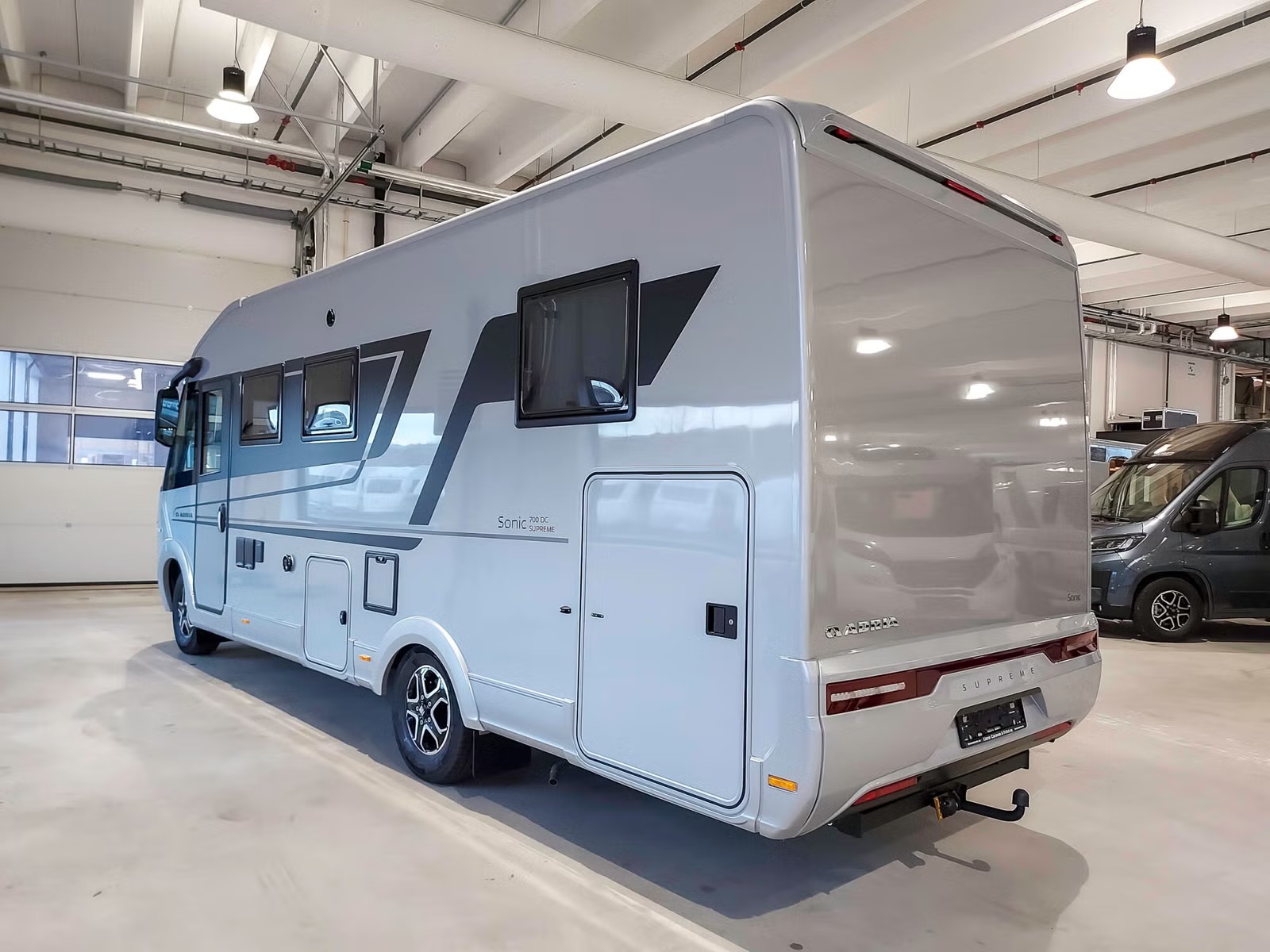 ADRIA SONIC SUPREME 700 DC - Image 2