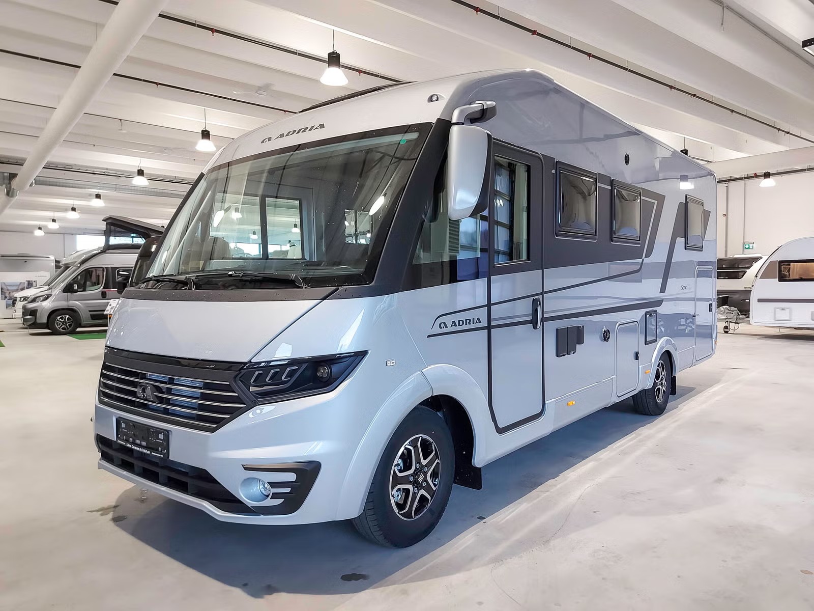 ADRIA SONIC SUPREME 700 DC - Image 4