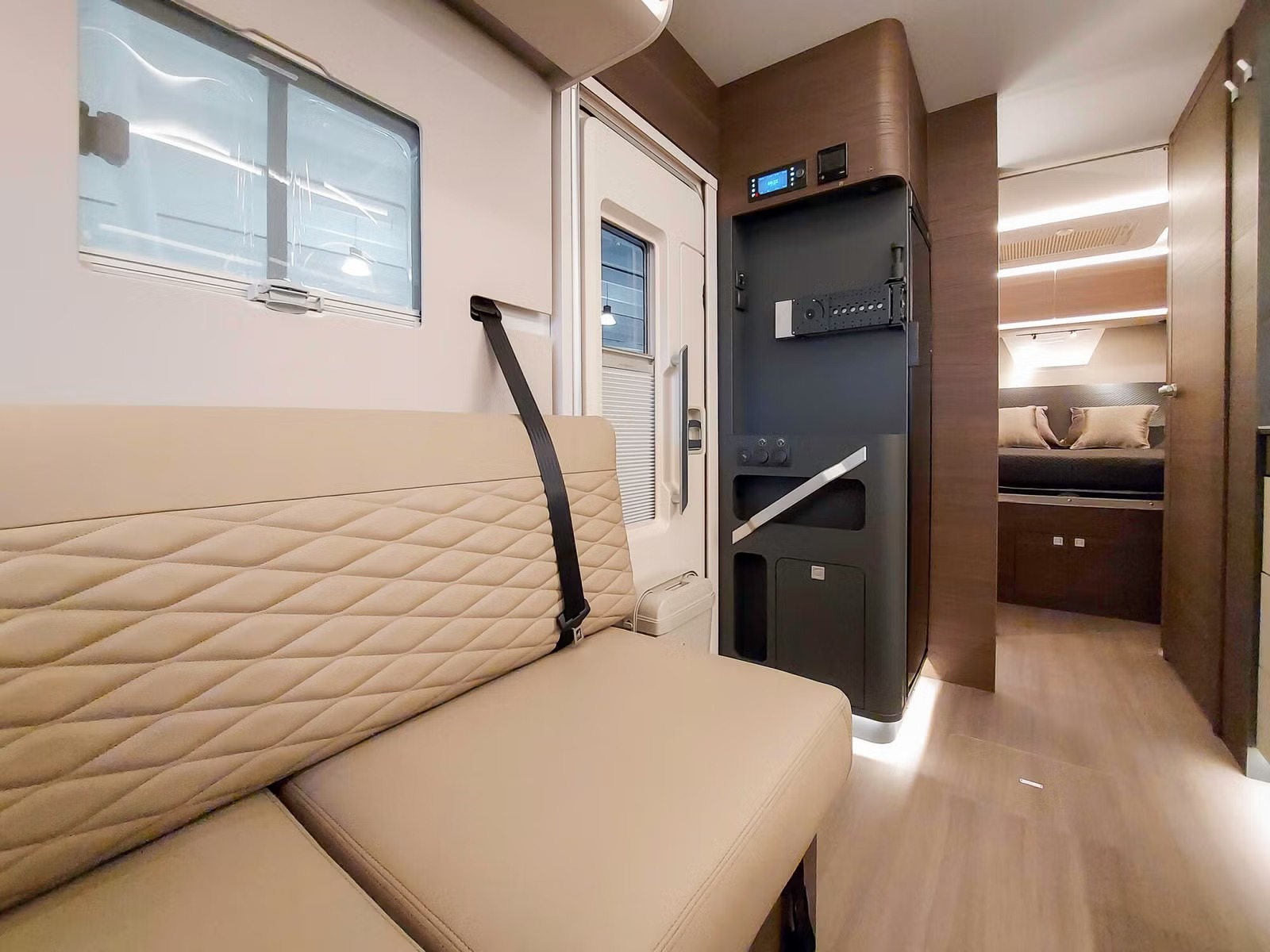 ADRIA SONIC SUPREME 700 DC - Image 15
