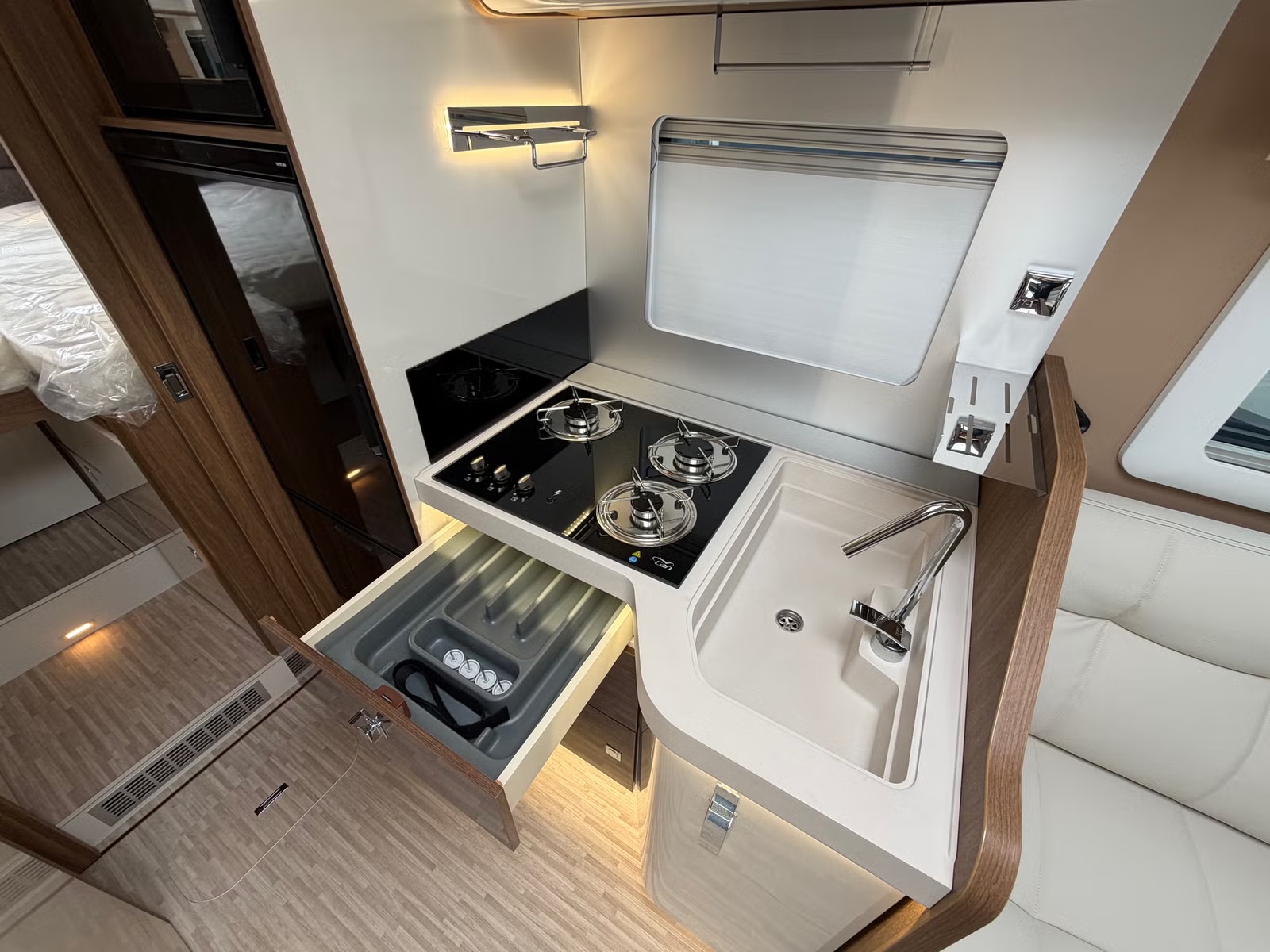 MOBILVETTA K-YACHT TEKNO LINE 64 - Image 13