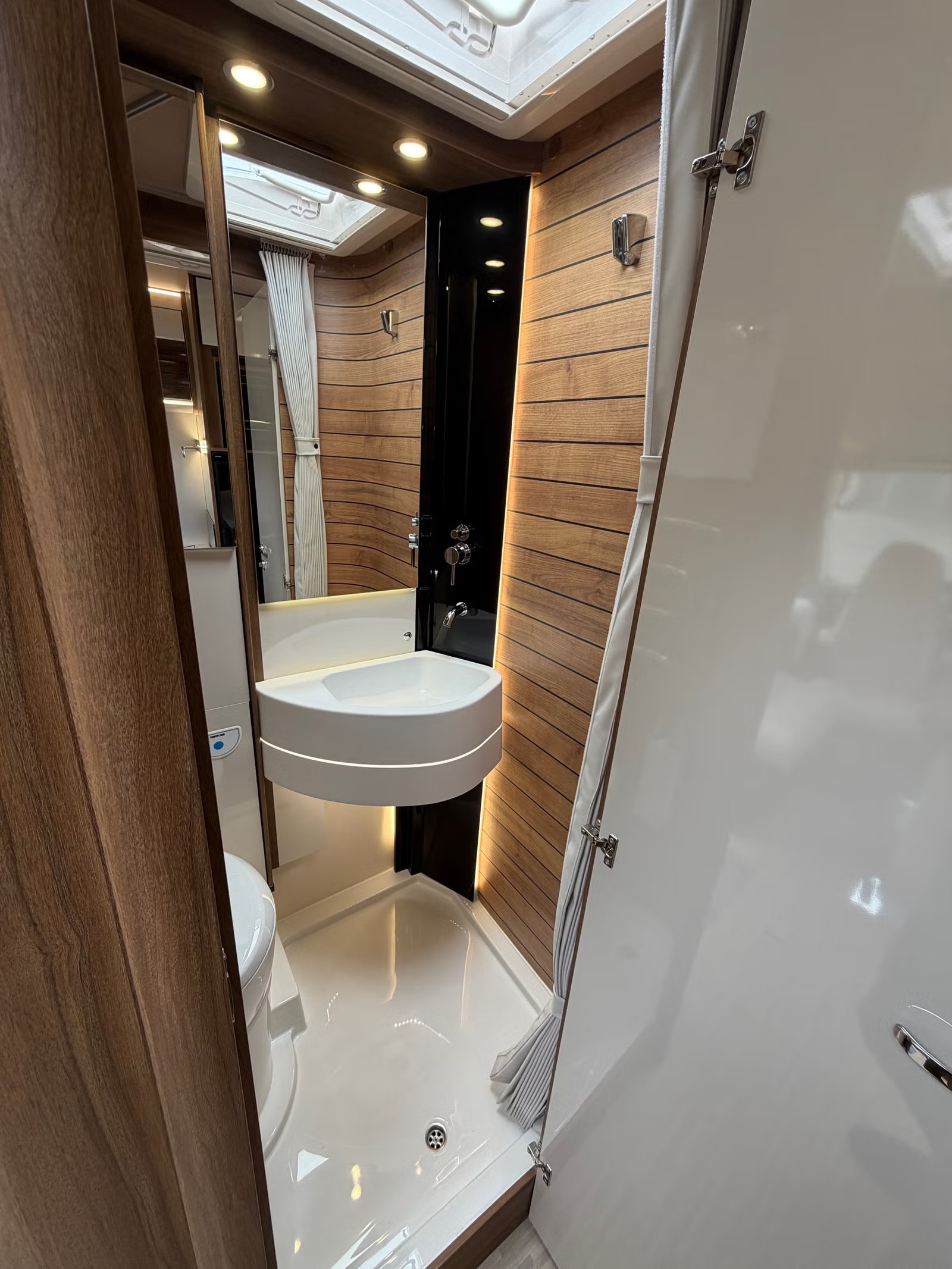 MOBILVETTA K-YACHT TEKNO LINE 64 - Image 16