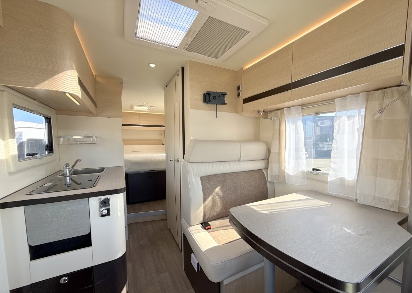 AUTOSTAR PERFORMANCE P690 LC - LIT CENTRAL - 4 COUCHAGES - Image 13