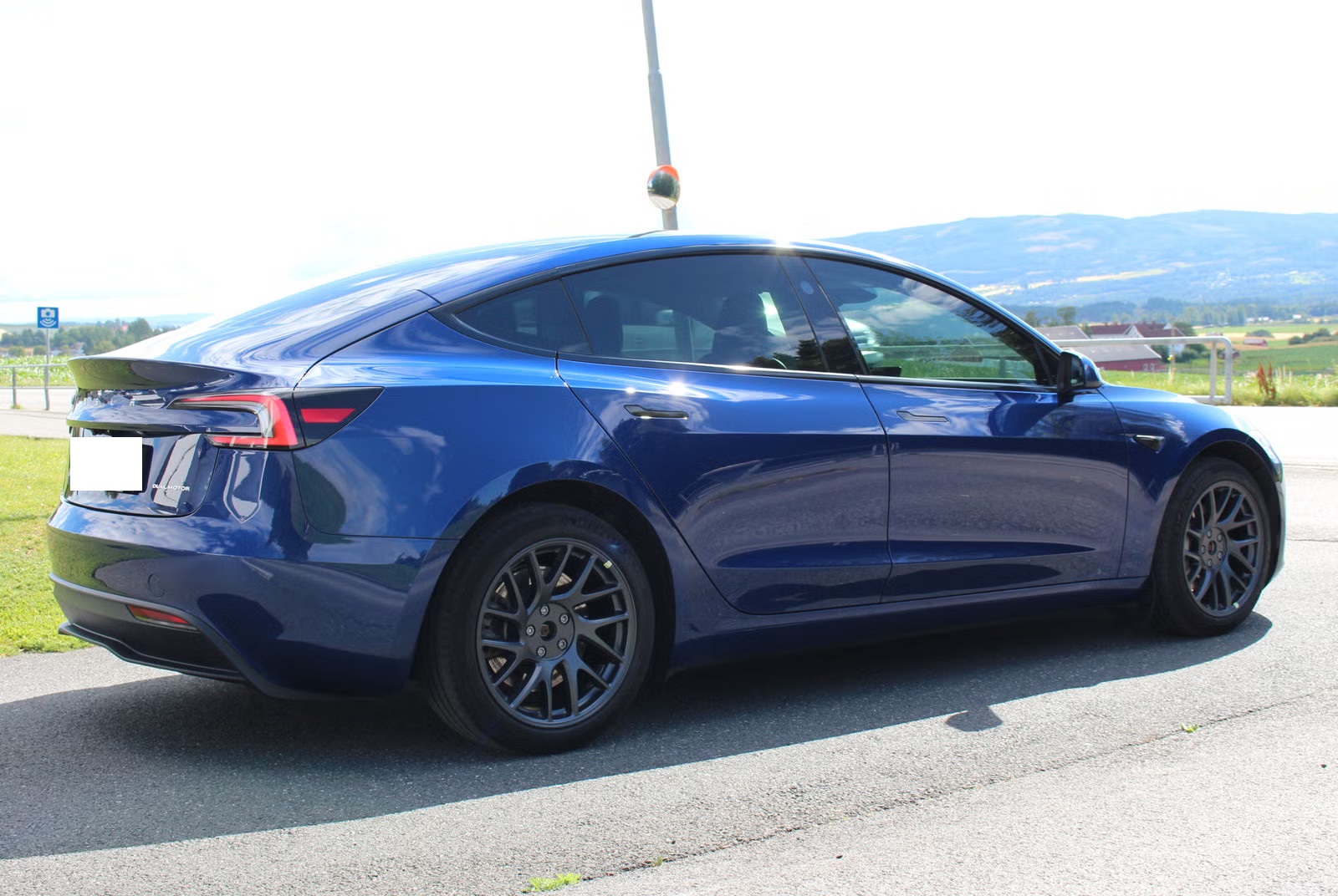 TESLA MODEL 3 HIGHLAND AWD DUAL MOTOR LONG RANGE - Image 2