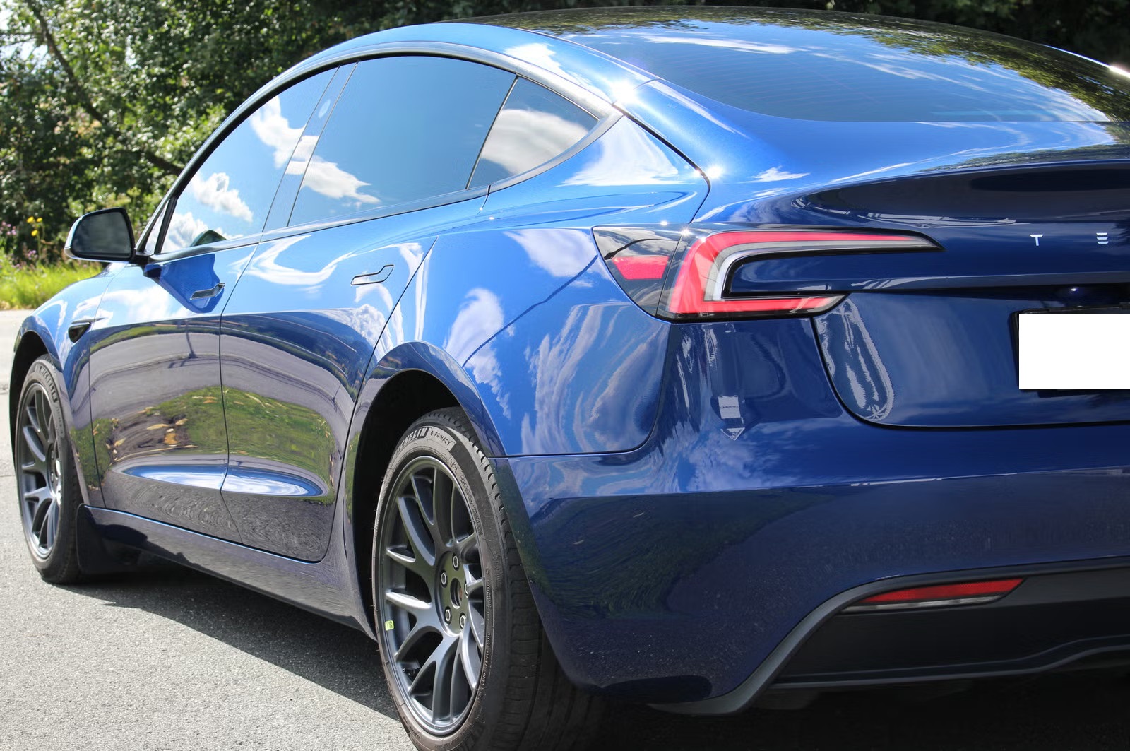 TESLA MODEL 3 HIGHLAND AWD DUAL MOTOR LONG RANGE - Image 7