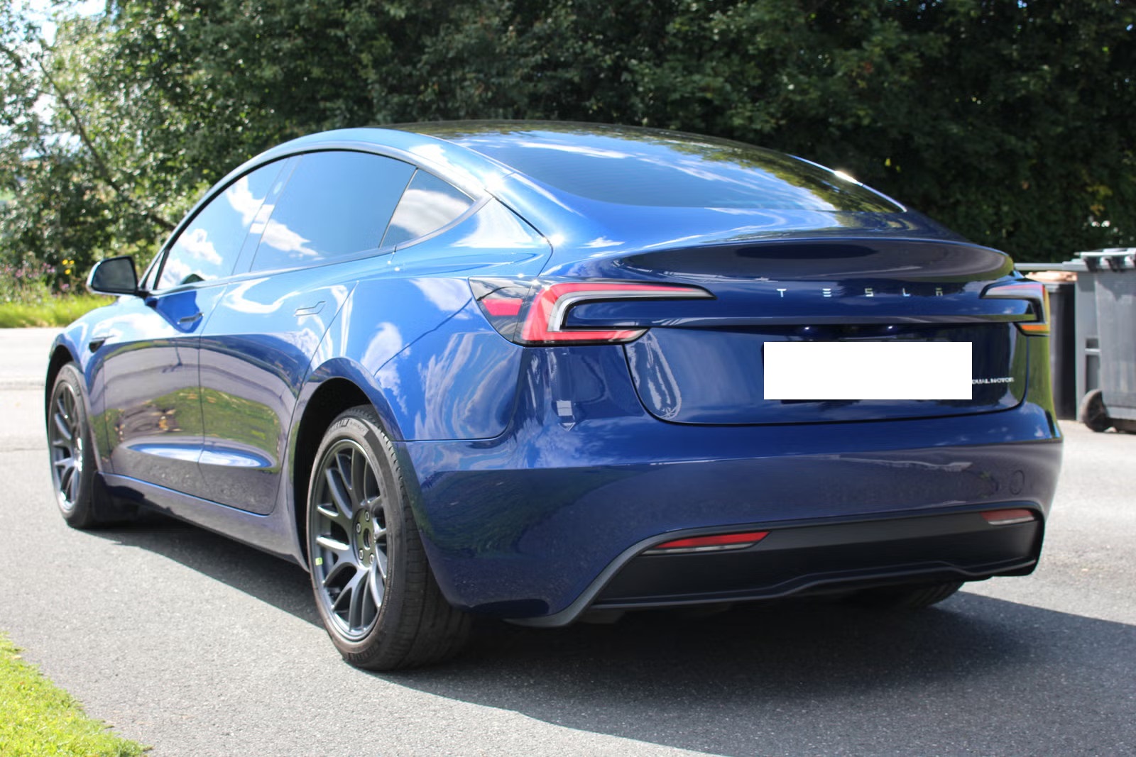 TESLA MODEL 3 HIGHLAND AWD DUAL MOTOR LONG RANGE - Image 9