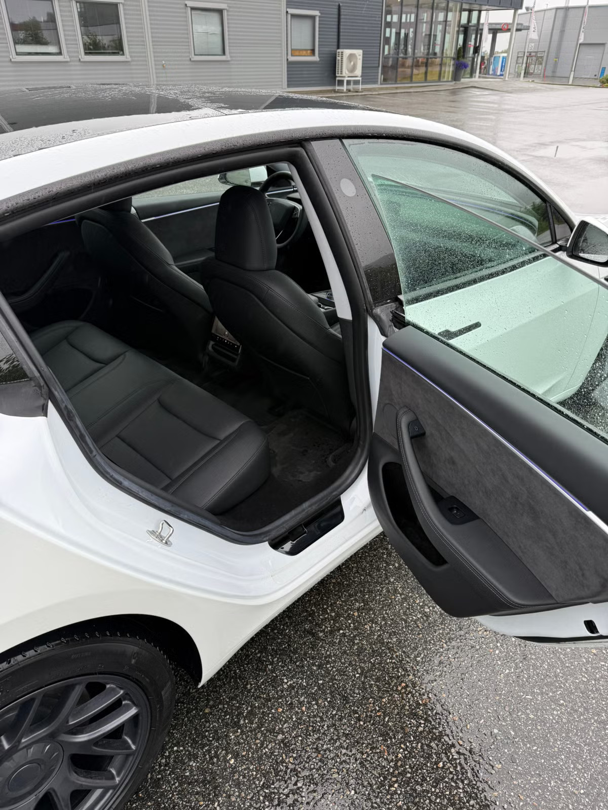TESLA MODEL 3 HIGHLAND AWD DUAL MOTOR LONG RANGE - Image 6