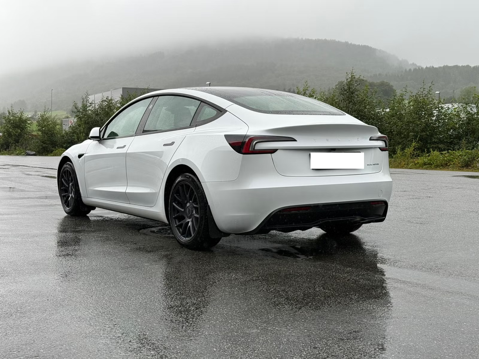 TESLA MODEL 3 HIGHLAND AWD DUAL MOTOR LONG RANGE - Image 9
