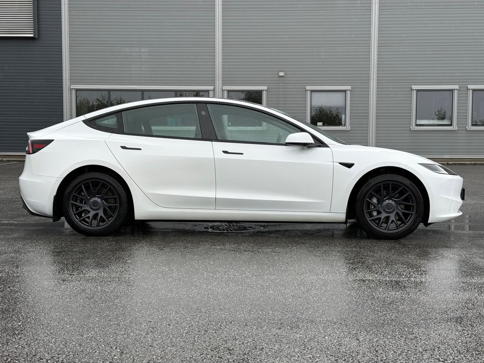 TESLA MODEL 3 HIGHLAND AWD DUAL MOTOR LONG RANGE - Image 18
