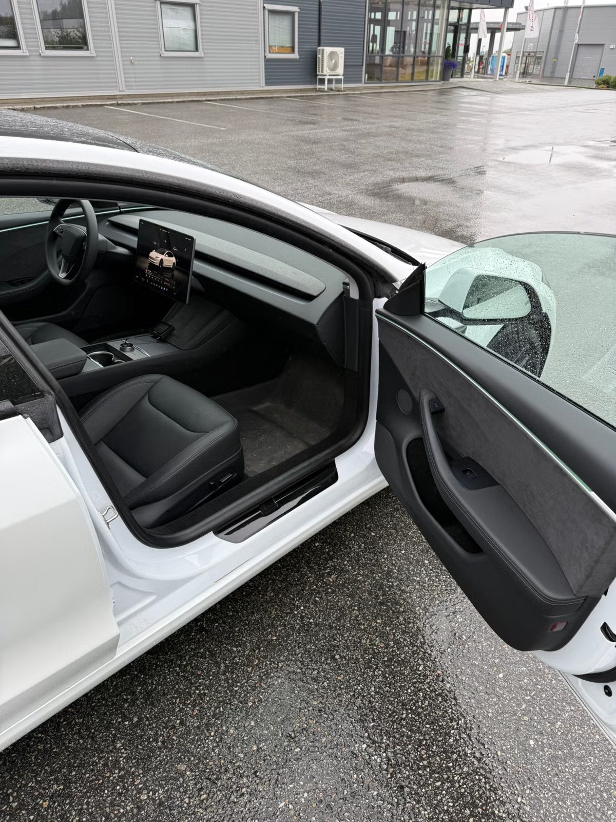 TESLA MODEL 3 HIGHLAND AWD DUAL MOTOR LONG RANGE - Image 19