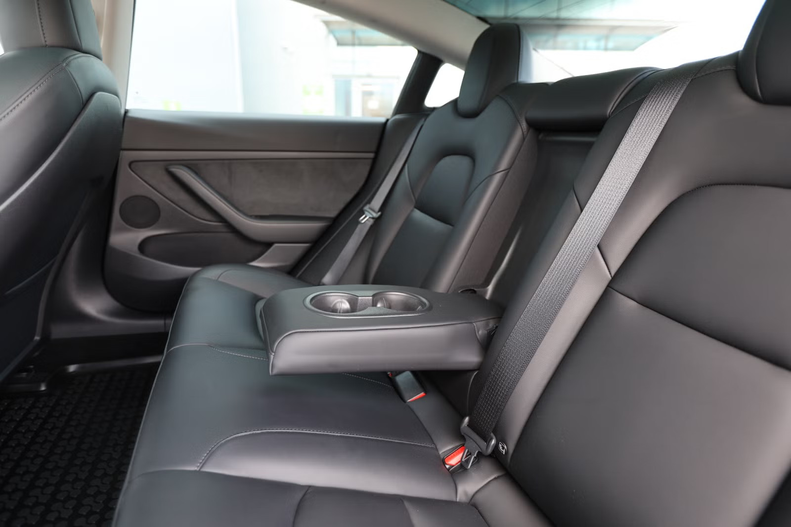 TESLA MODEL 3 LONG RANGE DUAL MOTOR FACELIFT - Image 15
