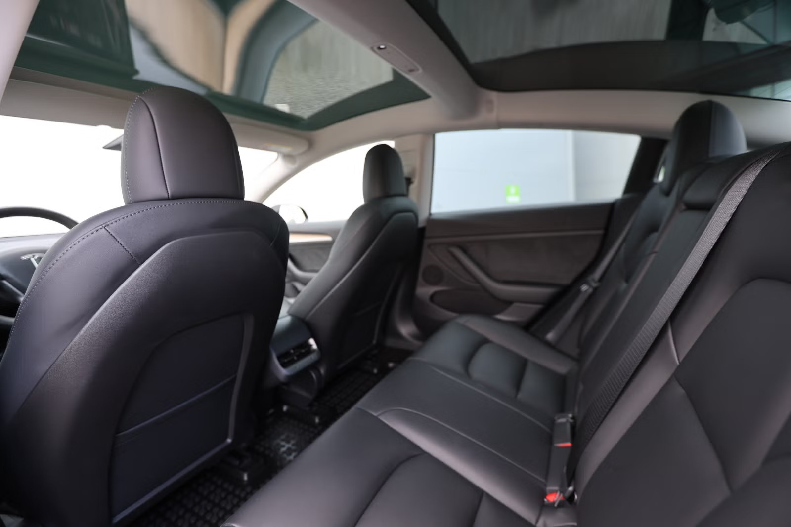 TESLA MODEL 3 LONG RANGE DUAL MOTOR FACELIFT - Image 18