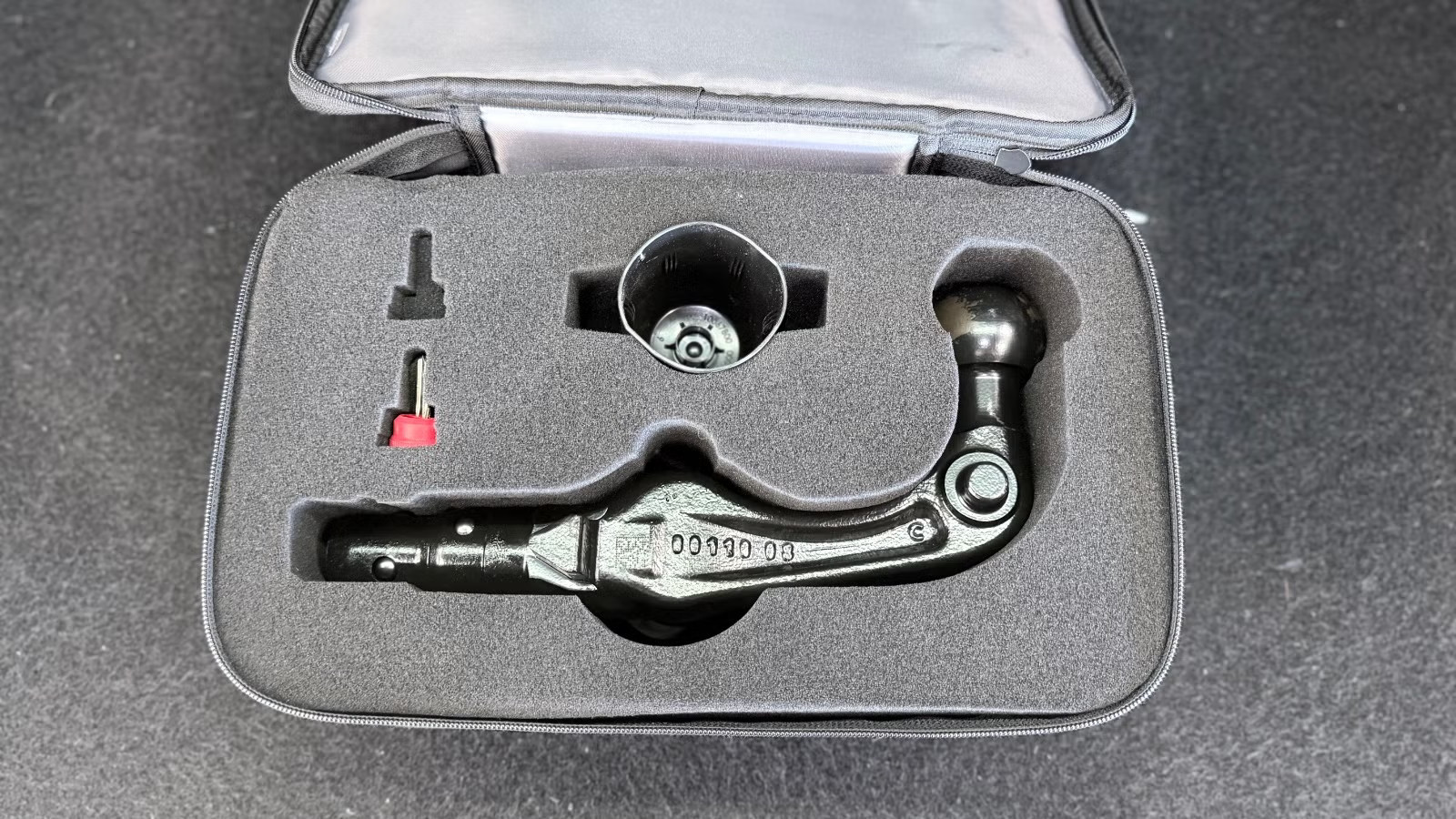 TESLA MODEL Y LONG RANGE - Image 11