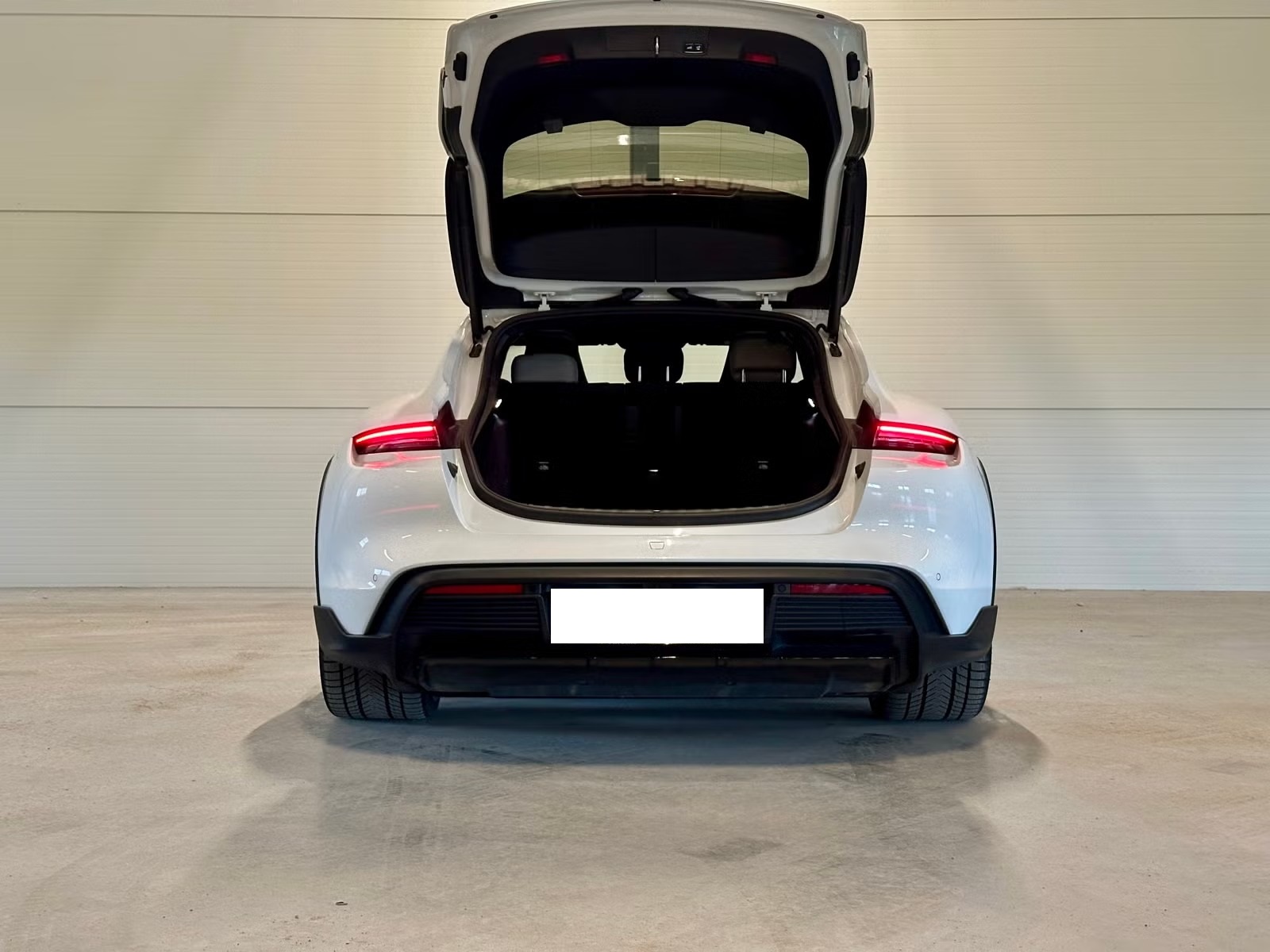 PORSCHE TAYCAN 4S PERFORMANCE PLUS - Image 8