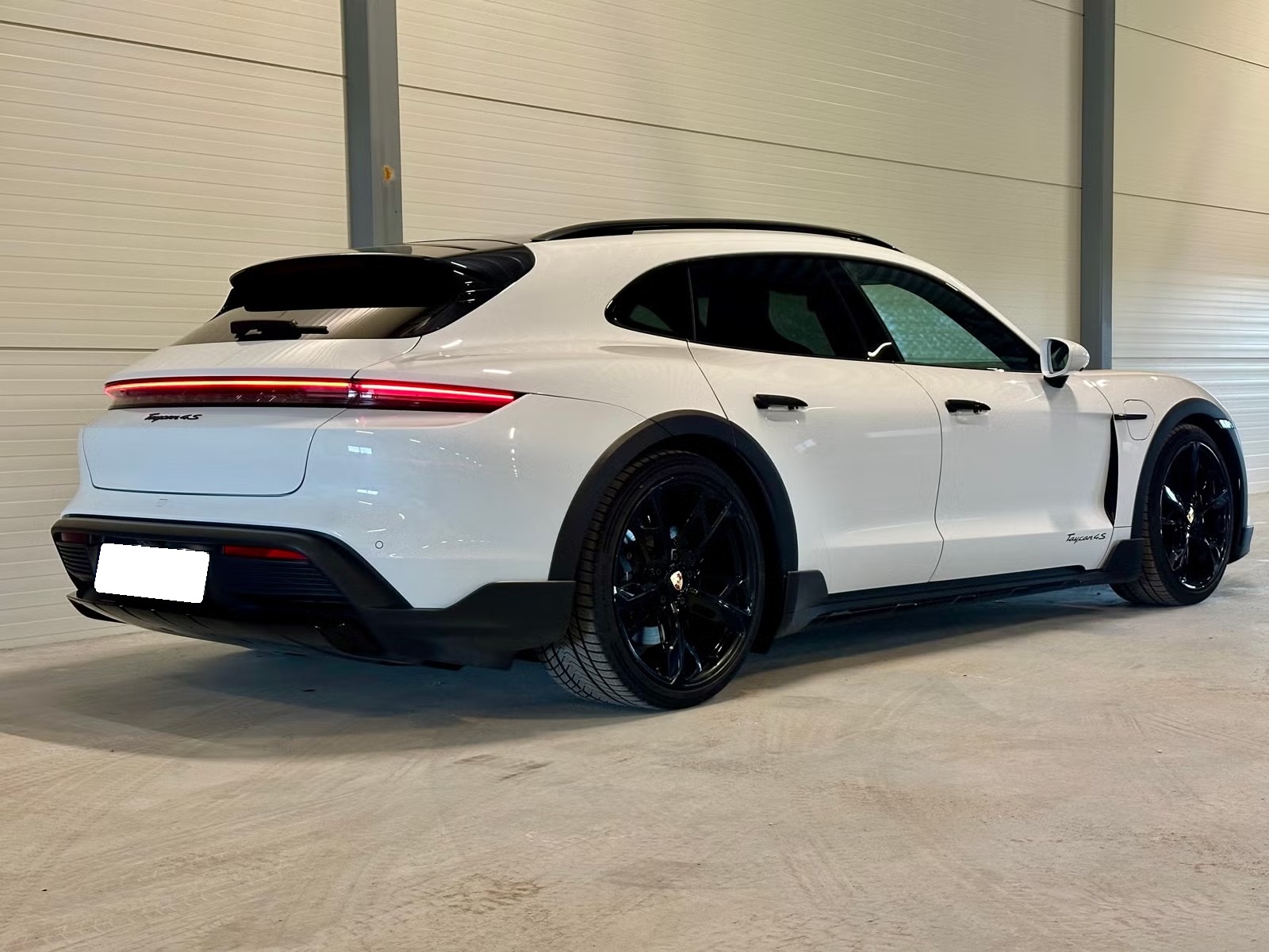 PORSCHE TAYCAN 4S PERFORMANCE PLUS - Image 9