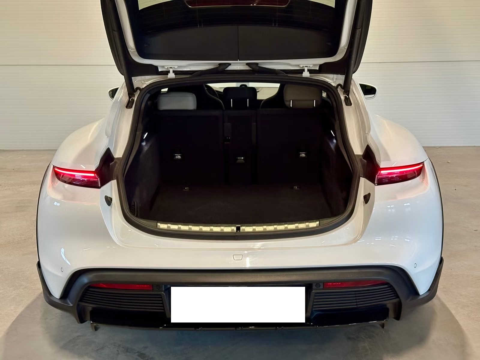 PORSCHE TAYCAN 4S PERFORMANCE PLUS - Image 10