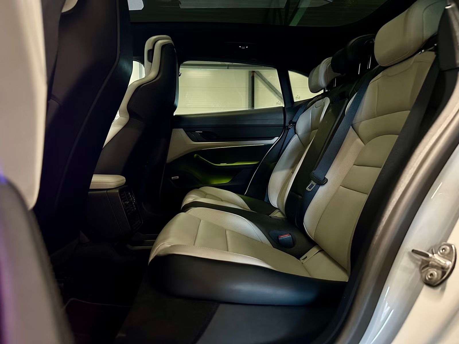 PORSCHE TAYCAN 4S PERFORMANCE PLUS - Image 13