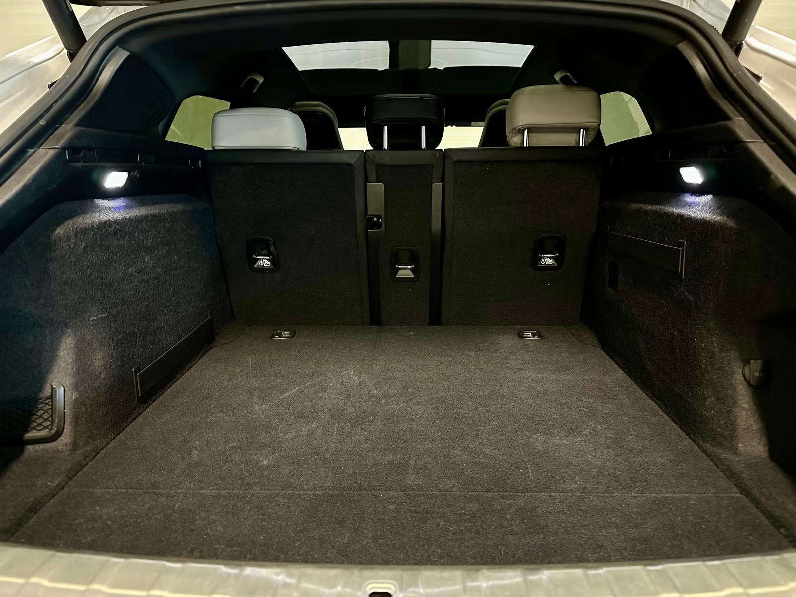 PORSCHE TAYCAN 4S PERFORMANCE PLUS - Image 15