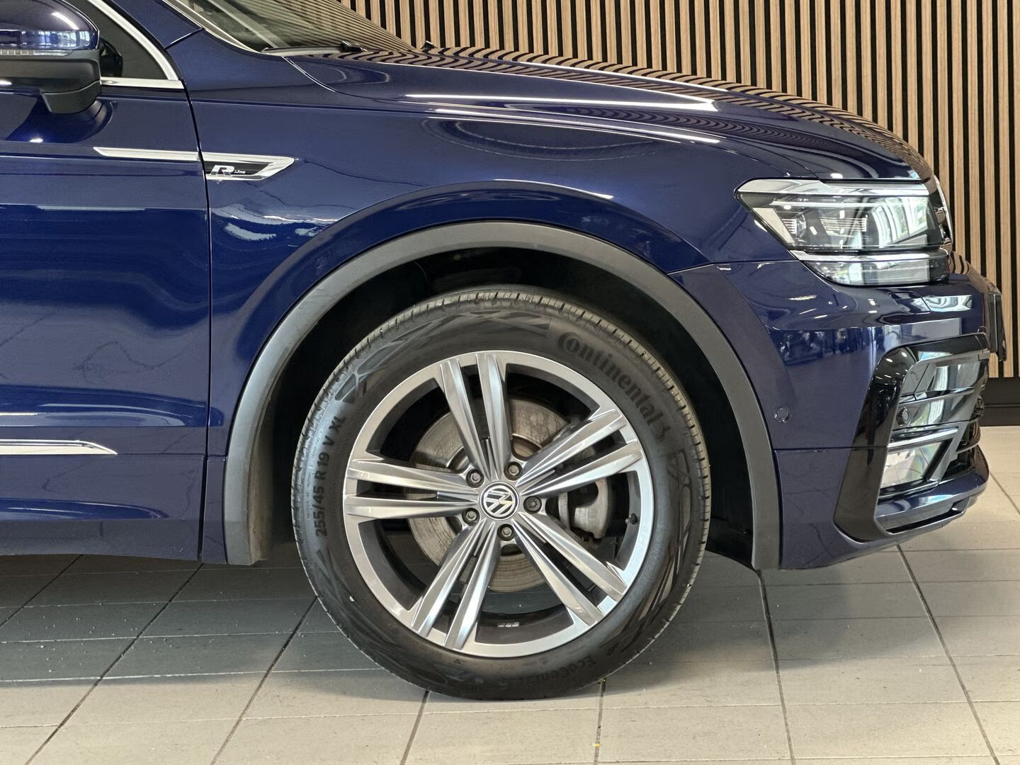 VOLKSWAGEN TIGUAN 2.0 TDI 190 4MOTION DSG7 R LINE - Image 5