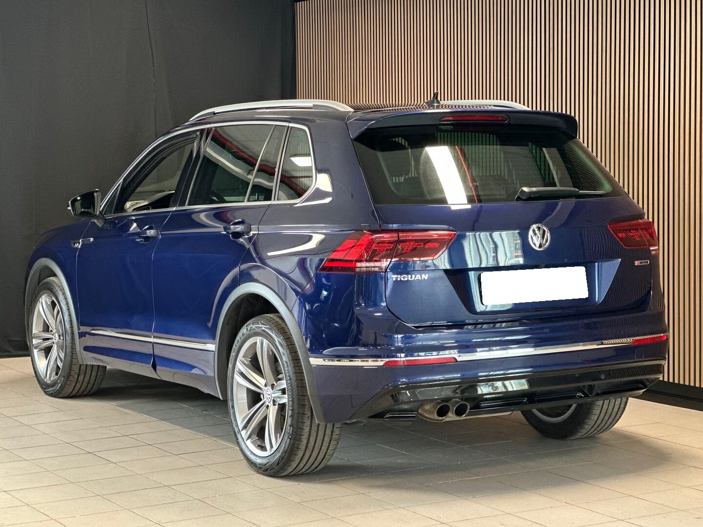 VOLKSWAGEN TIGUAN 2.0 TDI 190 4MOTION DSG7 R LINE - Image 6