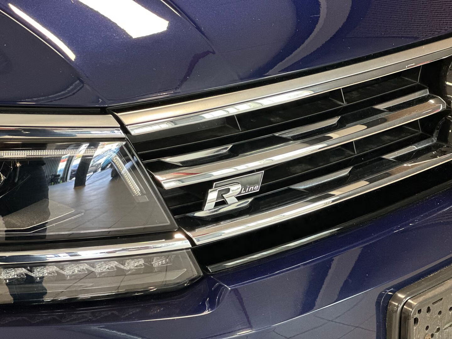 VOLKSWAGEN TIGUAN 2.0 TDI 190 4MOTION DSG7 R LINE - Image 17