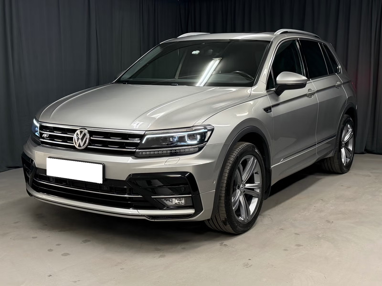 VOLKSWAGEN TIGUAN 2.0 TDI 150 4MOTION R LINE