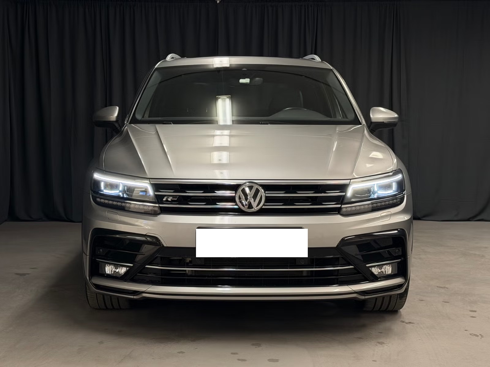 VOLKSWAGEN TIGUAN 2.0 TDI 150 4MOTION R LINE - Image 4