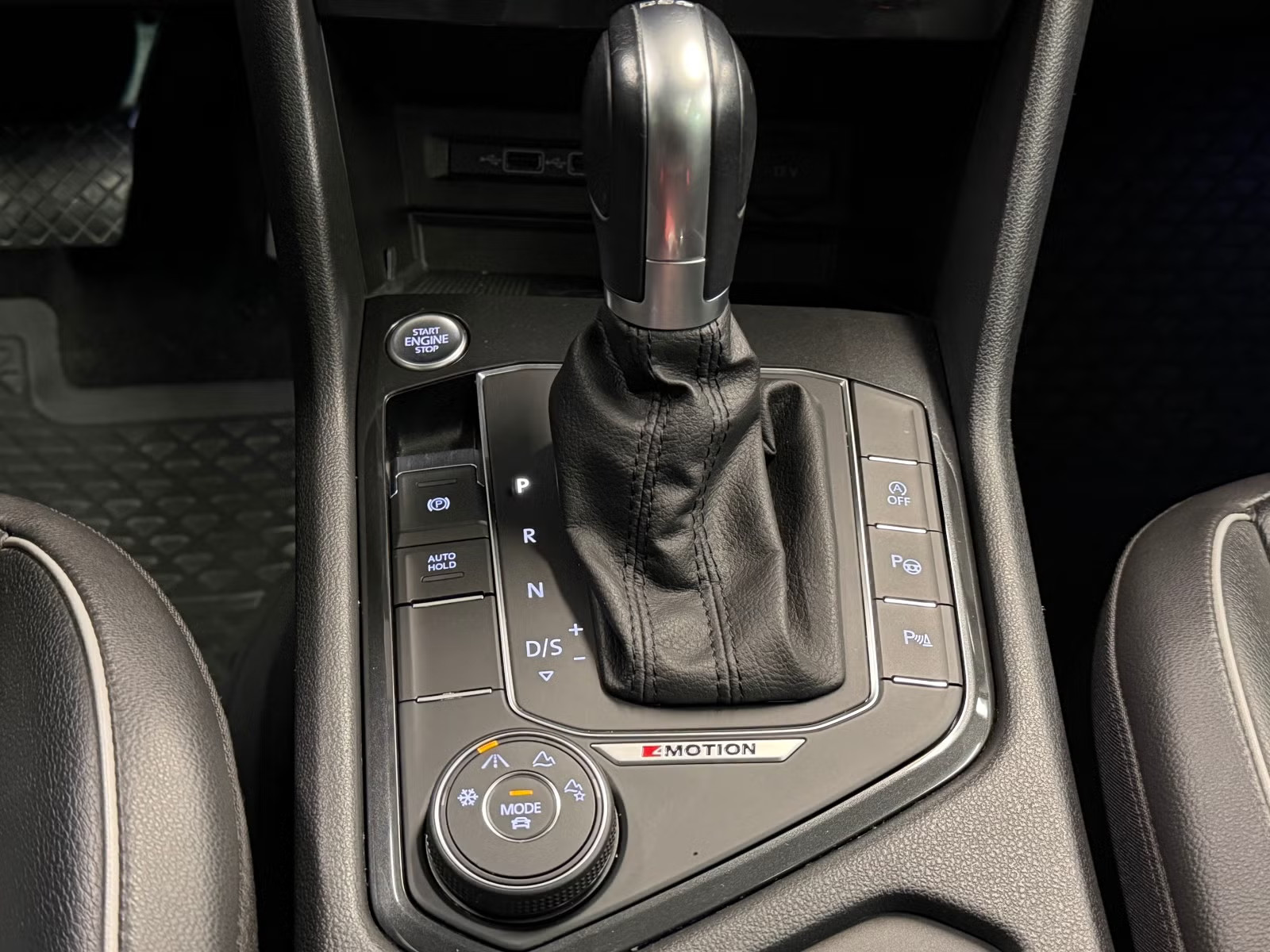 VOLKSWAGEN TIGUAN 2.0 TDI 150 4MOTION R LINE - Image 19