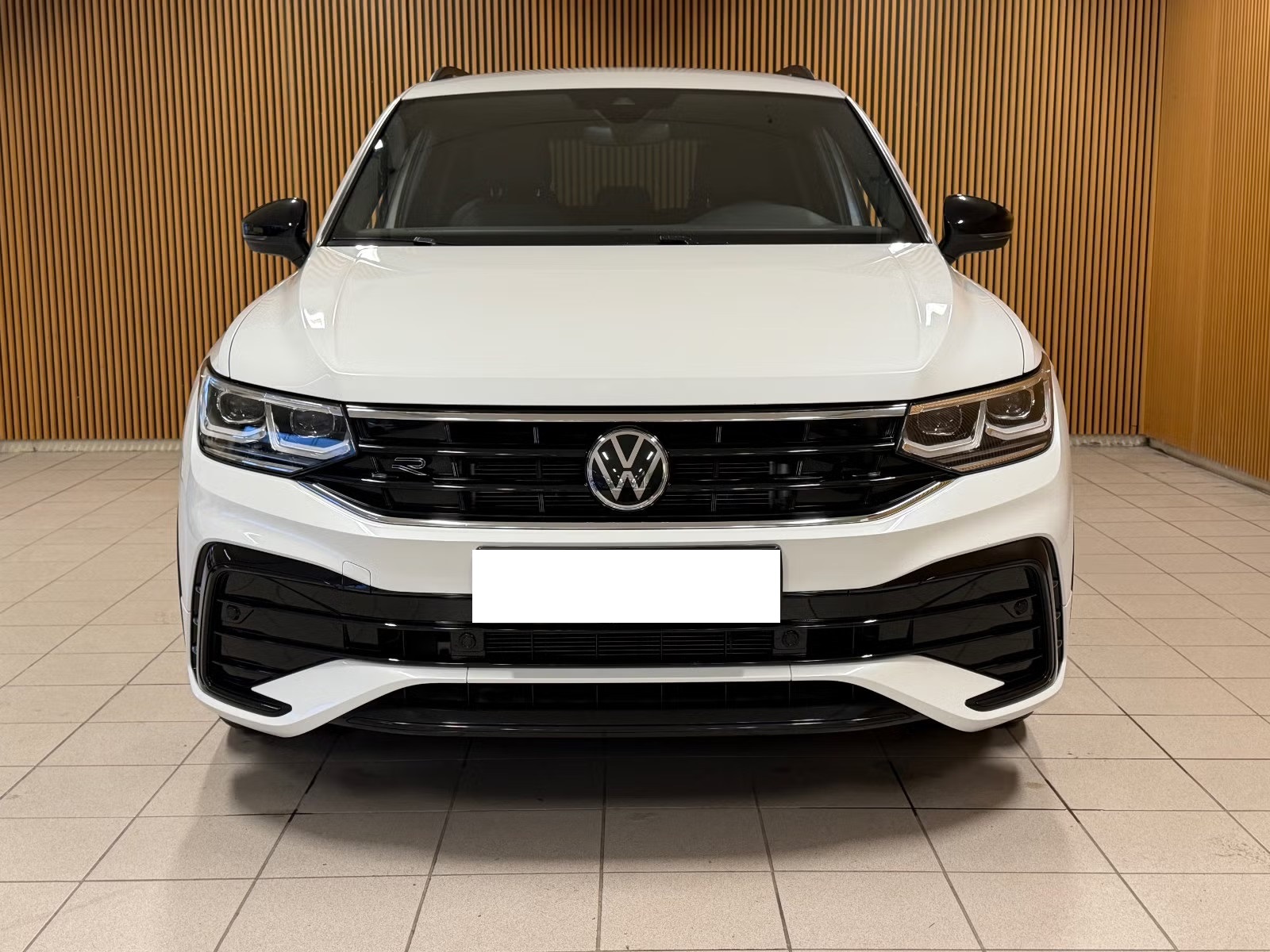 VOLKSWAGEN TIGUAN 2.0 TDI 150CH ELEGANCE EXCLUSIVE 4MOTION DSG7 - Image 3