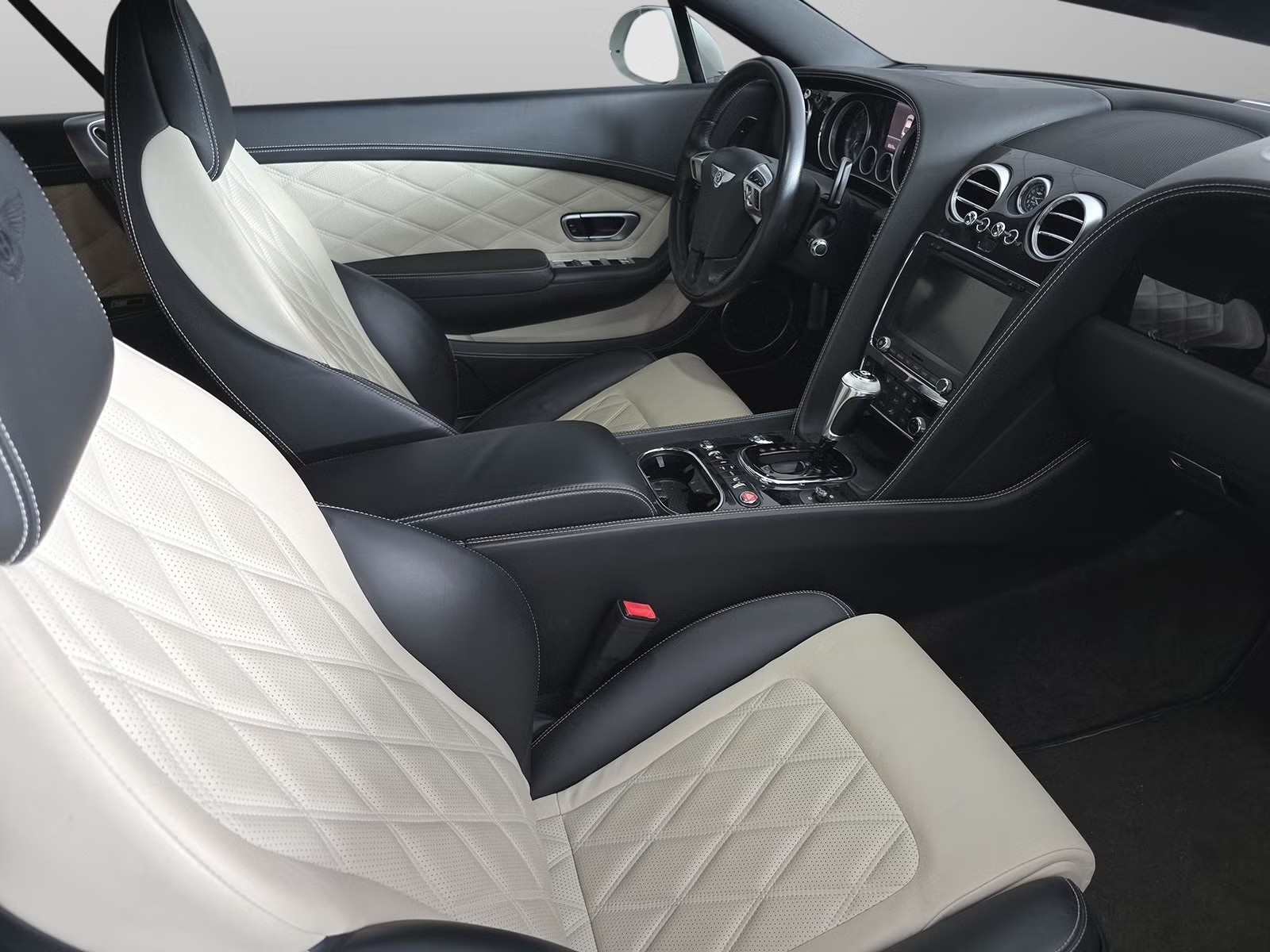 BENTLEY CONTINENTAL GT MULLINER V8 4,0 L biturbo - Image 7