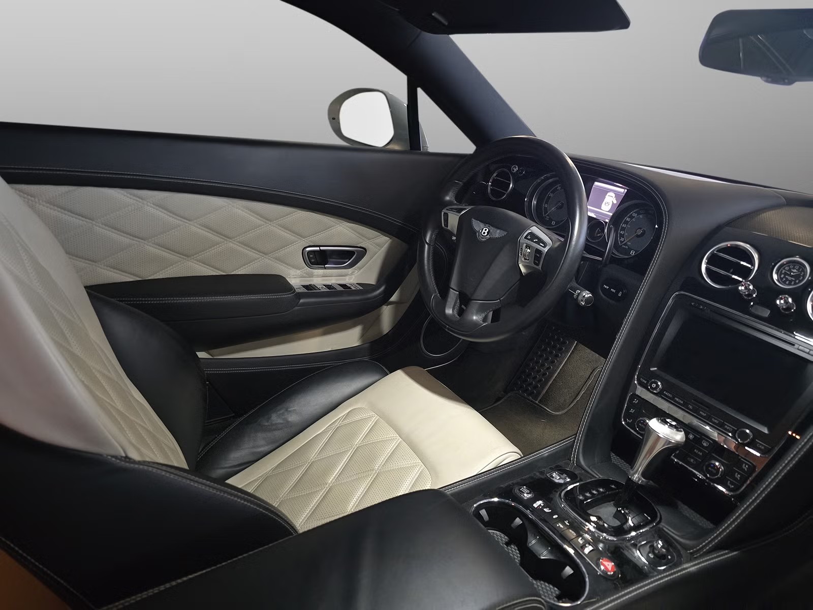 BENTLEY CONTINENTAL GT MULLINER V8 4,0 L biturbo - Image 9