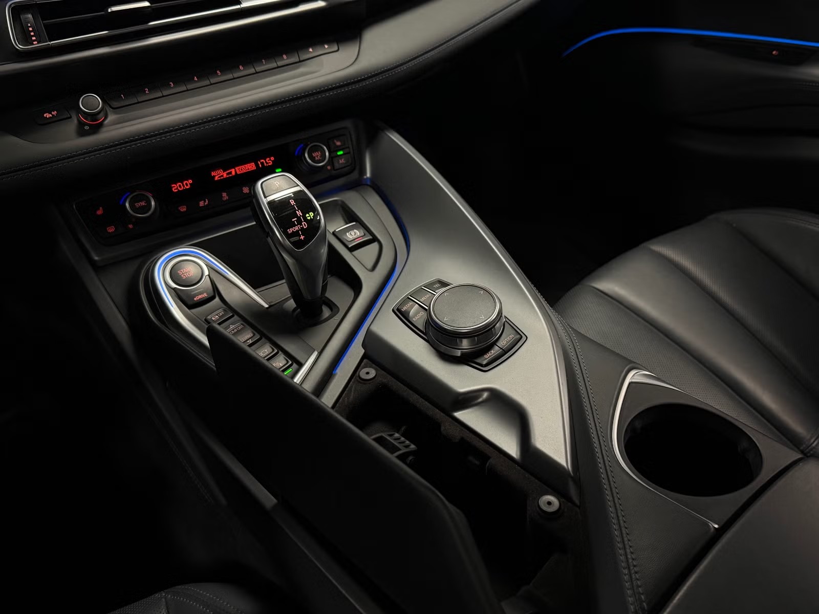 BMW i8 I (I12) PURE IMPULSE - Image 13