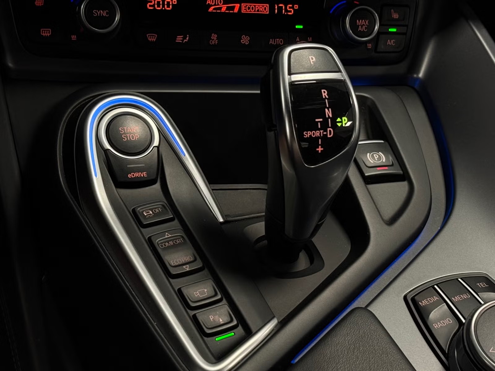 BMW i8 I (I12) PURE IMPULSE - Image 16