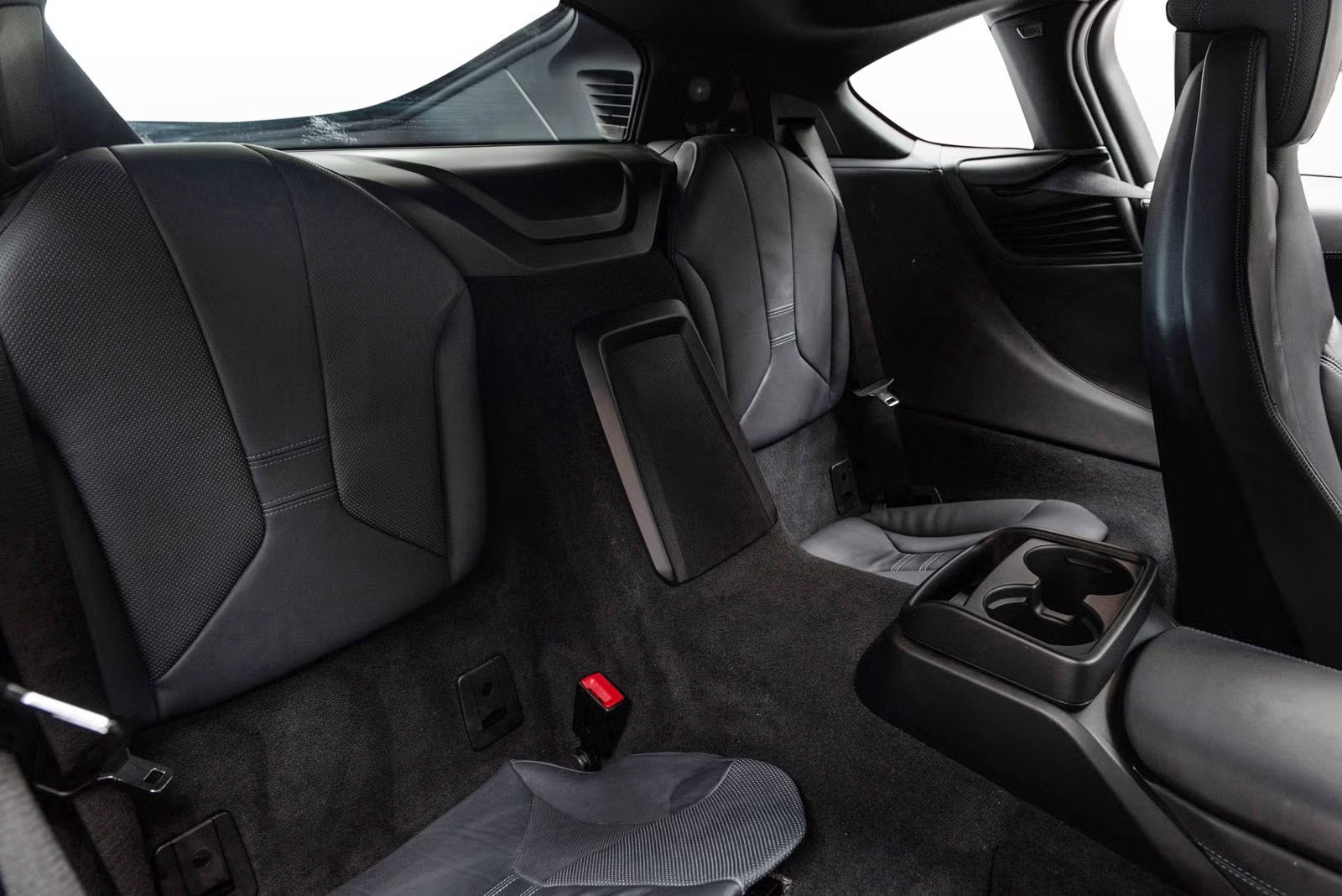 BMW i8 I (I12) PURE IMPULSE - Image 13