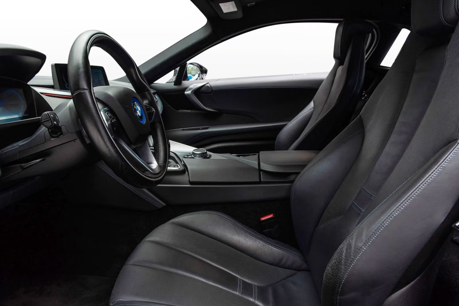 BMW i8 I (I12) PURE IMPULSE - Image 14