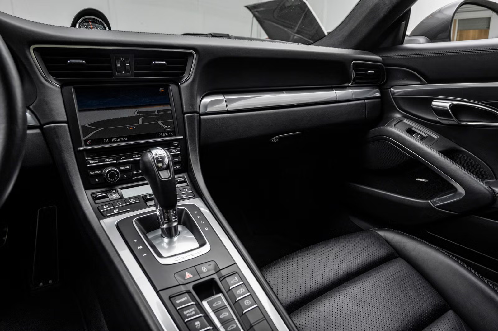 PORSCHE 911 COUPE CARRERA 4S PDK - Image 16